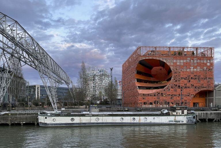 Exposition Balades urbaines - 2025 : Renée Carlot